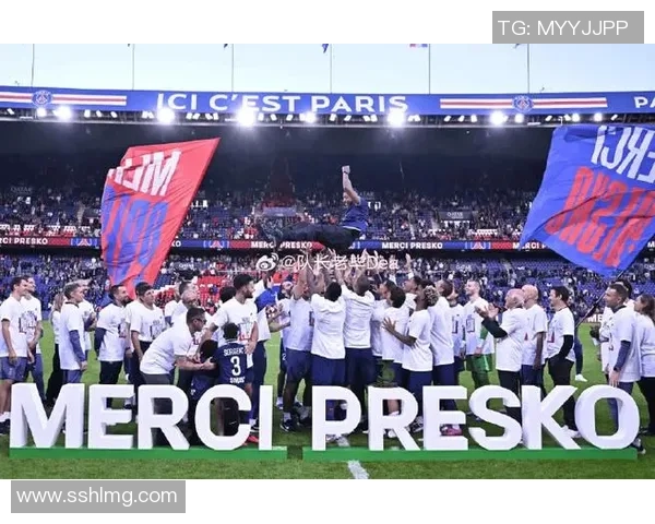 足球巨星告别赛场,歌声送别传奇岁月与辉煌时光 足球巨星告别赛场,歌声送别传奇岁月与辉煌时光